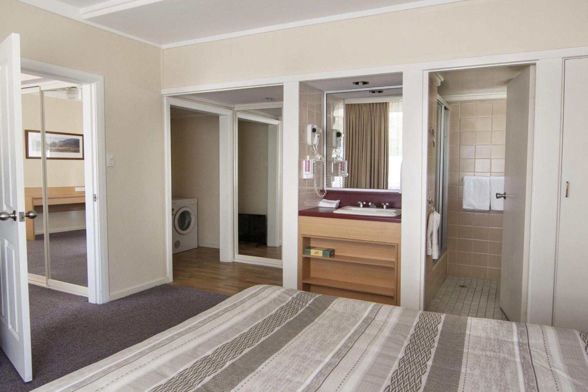 Redhill Cooma Motor Inn Exterior foto