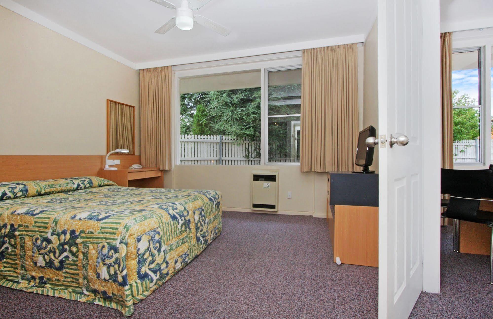Redhill Cooma Motor Inn Exterior foto